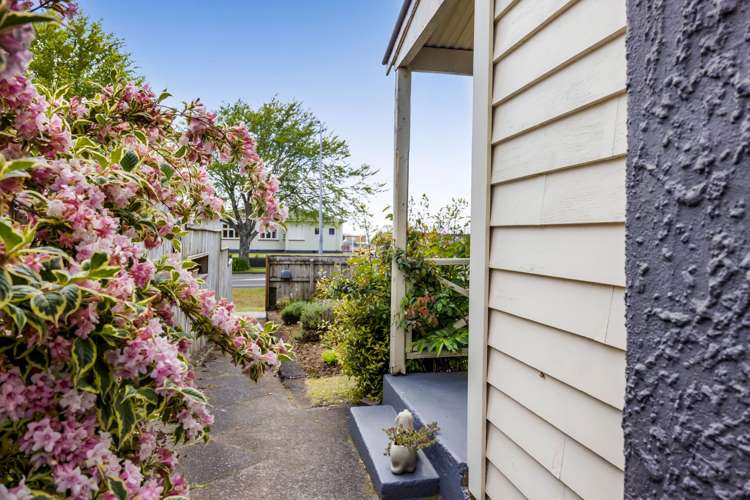 427 Broadway Stratford_22