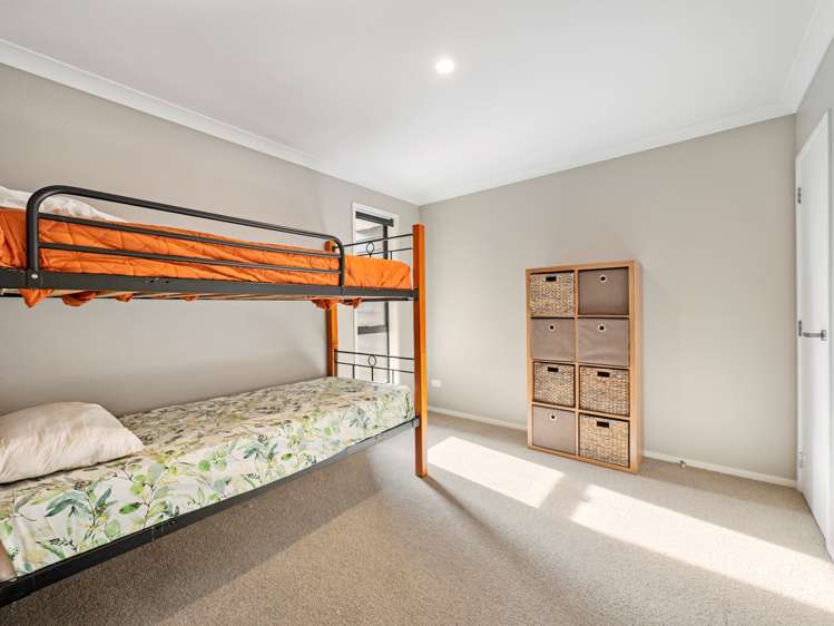 59 Kahuparere Crescent Pyes Pa_16