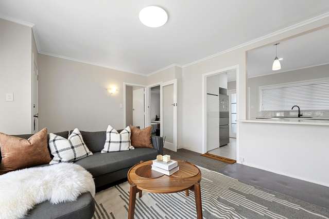 2/56a Taharoto Road Takapuna_3