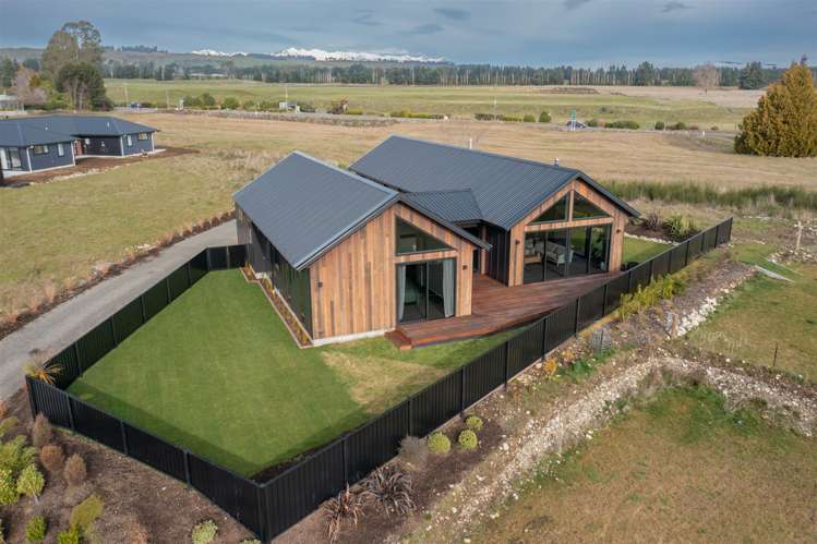 6 Ralph Moir Drive Te Anau_29