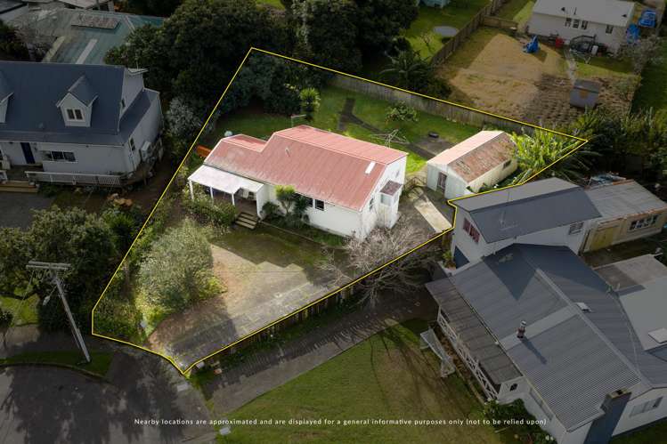 13 Tuakana Street Point England_1