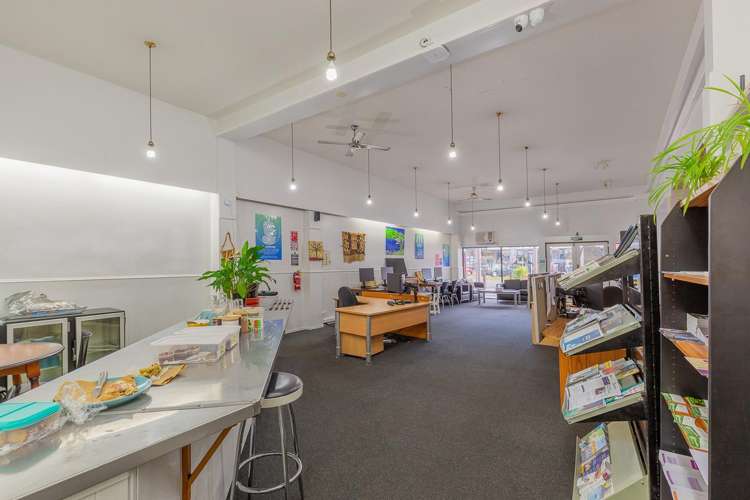 20-22 High Street Picton_8