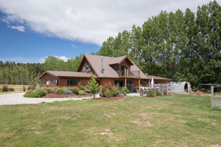 12 Long Grass Place Hawea Flat_22