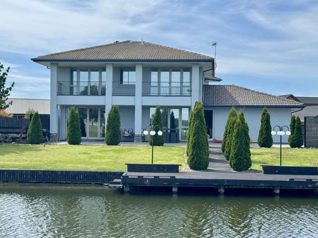 Experience the pinnacle of Lakeside living