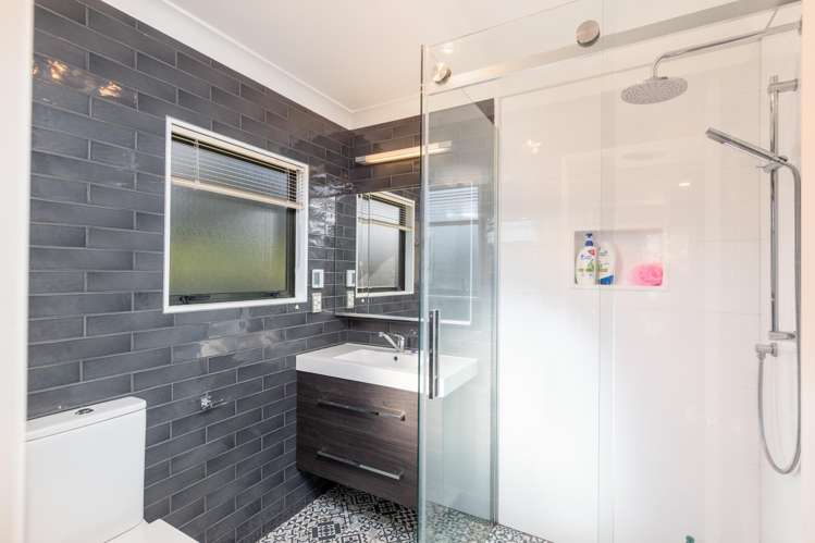 17 Mary Huse Grove Manor Park_7