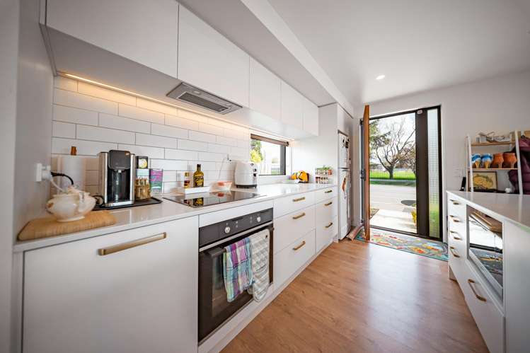 1/176 Lyttelton Street_2