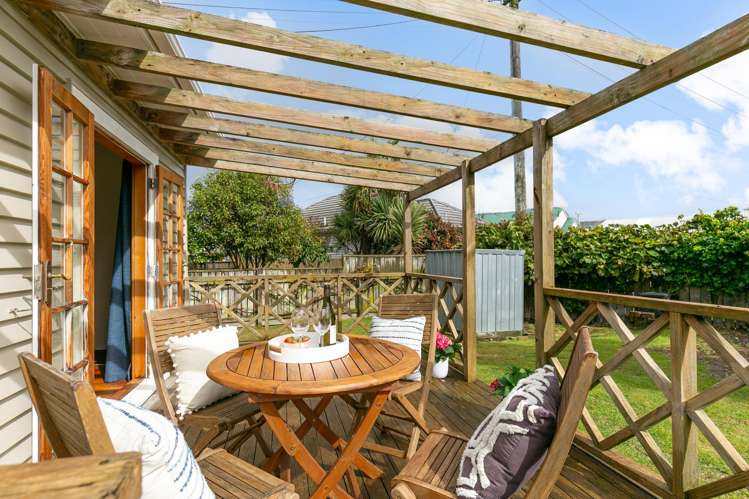 8 Crawford Green Miramar_2