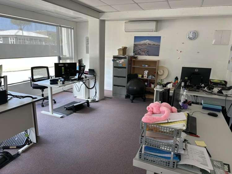 19 Constance Street Waiwhakaiho_17