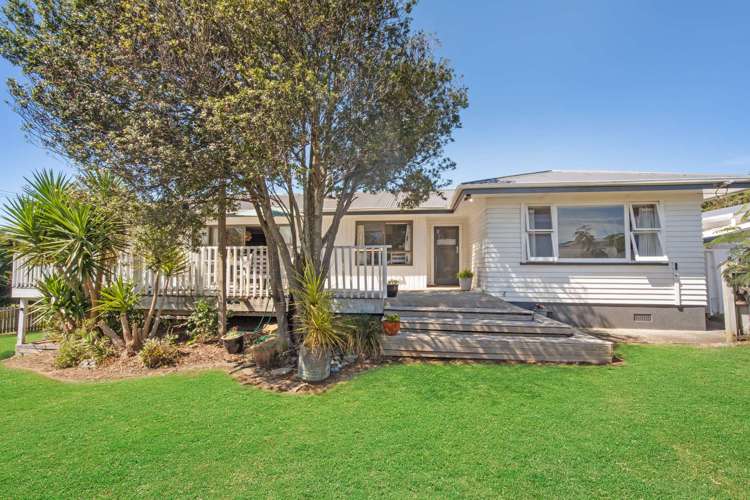 38 Johnston Street Waihi_12