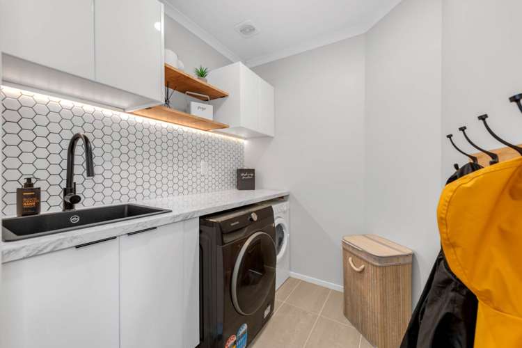 56 Pine Harbour Parade Beachlands_36