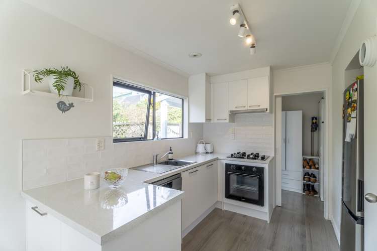 2/79 Cunliffe Street Churton Park_8