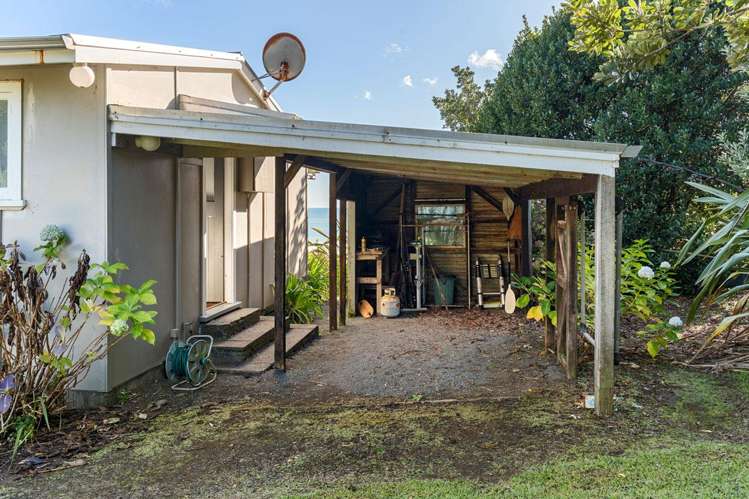 30 Beach Road Waiiti_16