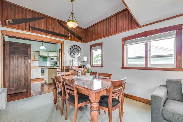 45 Lake Road Devonport_12