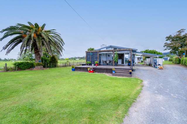 1335 East Coast Road Kaiaua_2