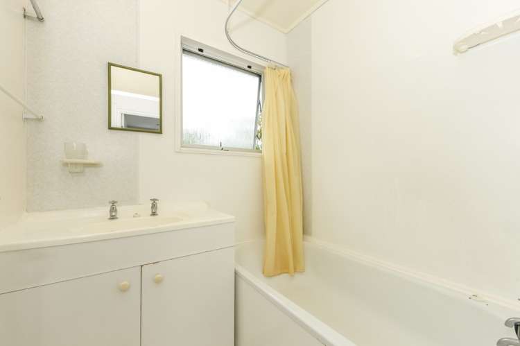 1/67a Spring Street Onehunga_9