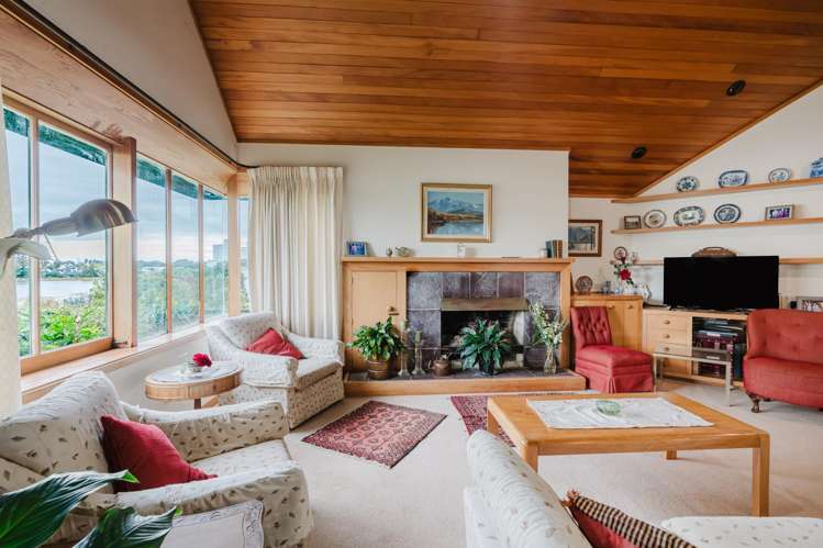 134 Lake Crescent Hamilton Lake_5