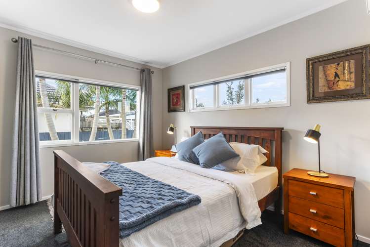 1/84 Barrack Road Mount Wellington_12