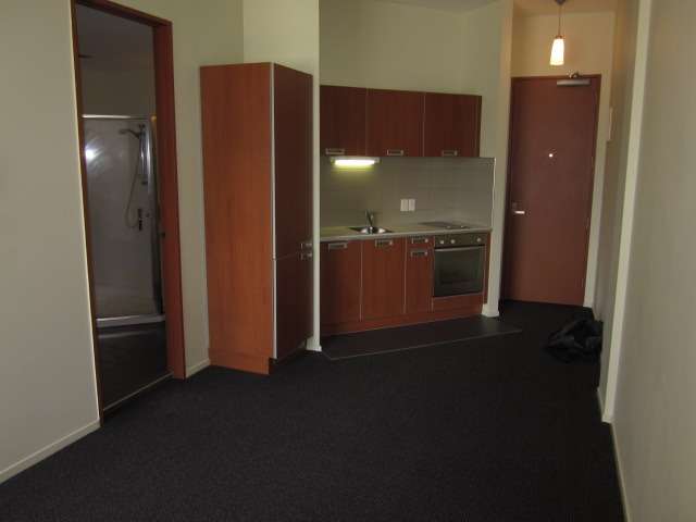 6 Victoria Street East 10015_1