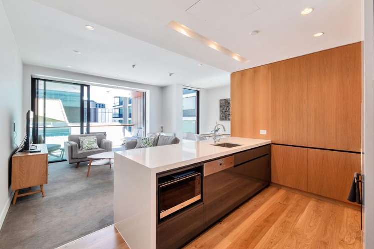 301/134 Halsey Street 500164_4