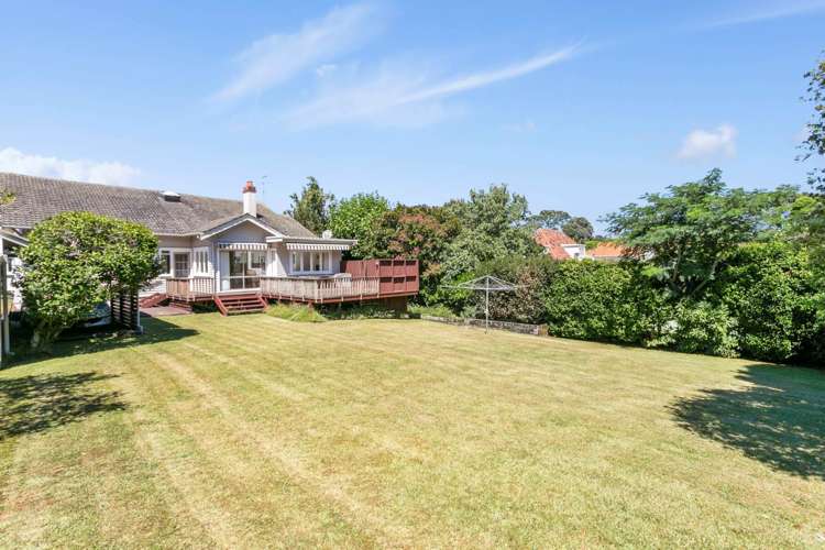 5 Shipherds Avenue Epsom_5