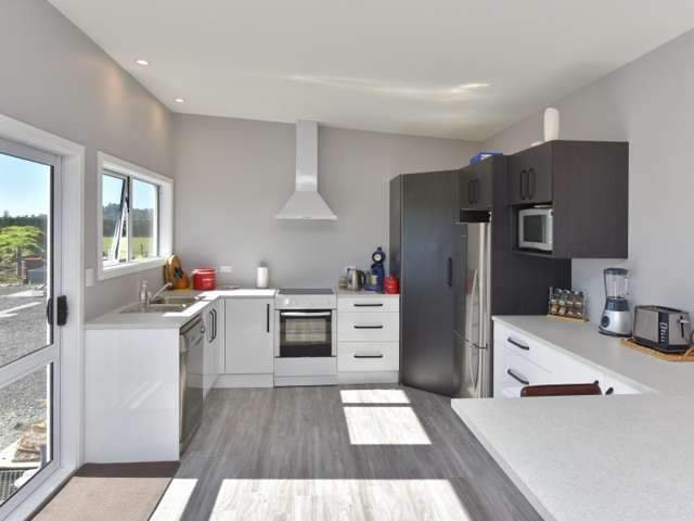 96 Leslies Road Cust_2