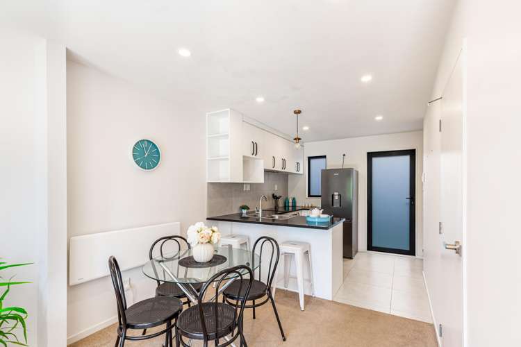 9/18 Hewlett Road Massey_3