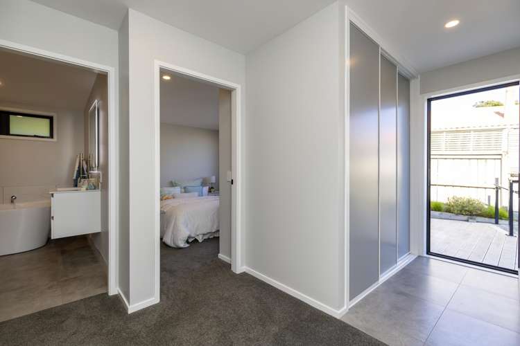 79 The Esplanade Raumati South_22