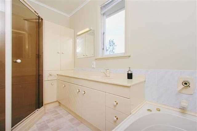 29 Golf Road New Lynn_4