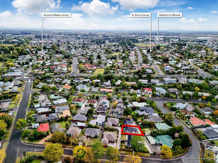 2/11 Forster Avenue Hillcrest_12