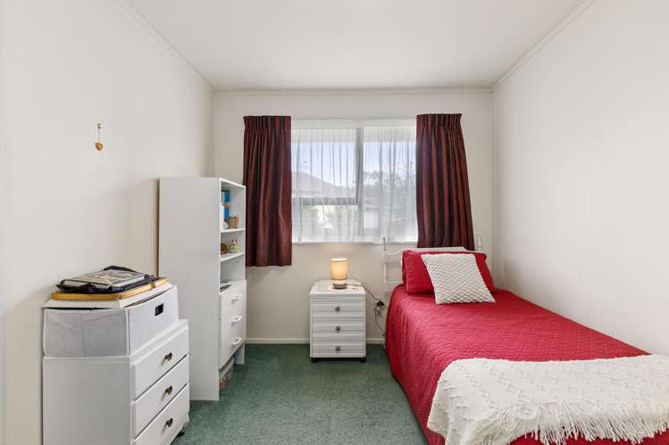 2/12 Birch Street Hutt Central_13