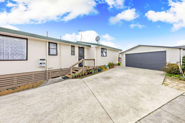 27 Barneys Farm Road Clendon Park_12