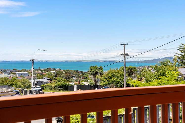 101 Sunrise Avenue Murrays Bay_14