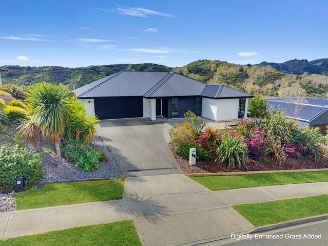 Hillside Outlooks, Deck Living & Everyday Comfort