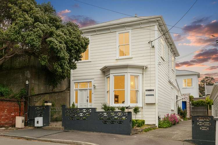 51 Scarborough Terrace Mount Victoria_1