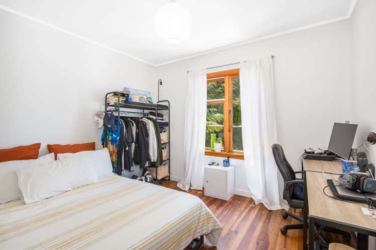 63 Airlie Road Plimmerton_17