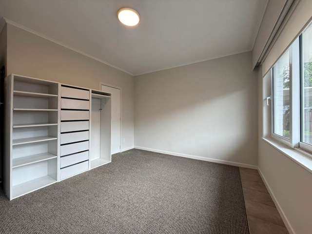 2/49 Felton Mathew Avenue St Johns_4
