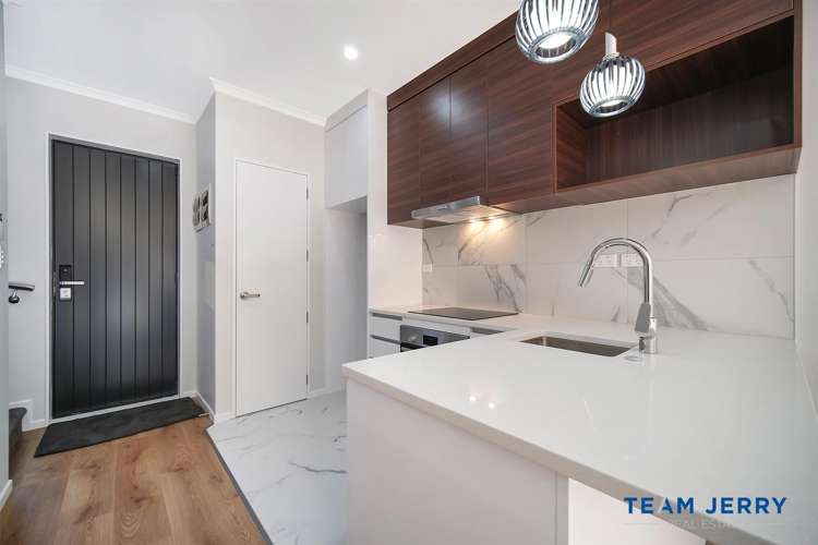 8/3 Norrie Avenue Mount Albert_6