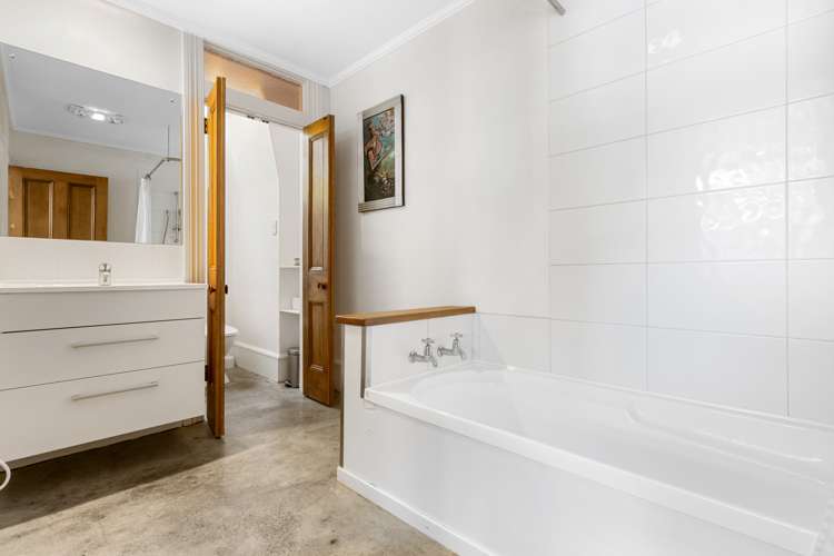 21 May Avenue Hospital Hill_12