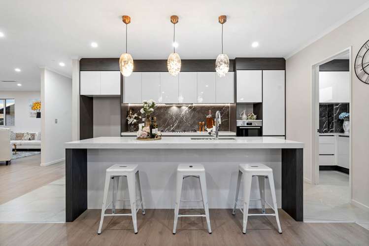 6 Glann Lane Flat Bush_17