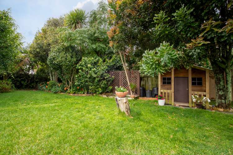 10 Kowhai Road Campbells Bay_34