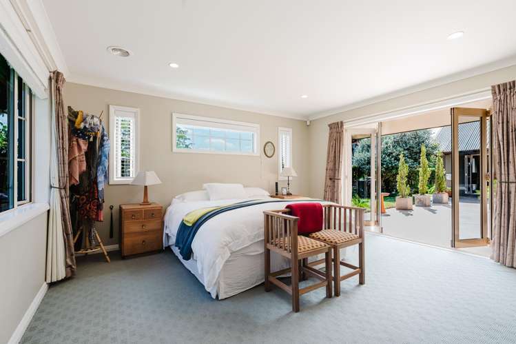 1 Westbury Mews Huntington_16