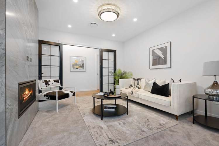 6 Barrel Crescent Swanson_6