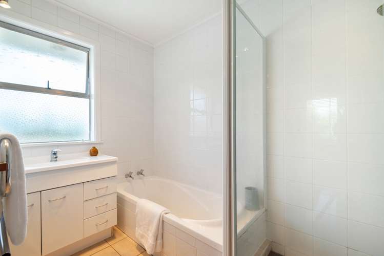 5/6 Peary Road Mount Eden_11