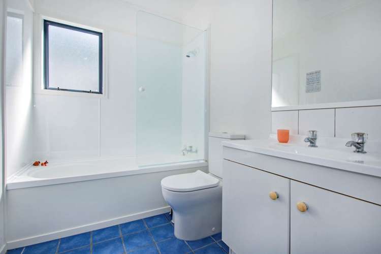 8 Howards Way Kamo_10