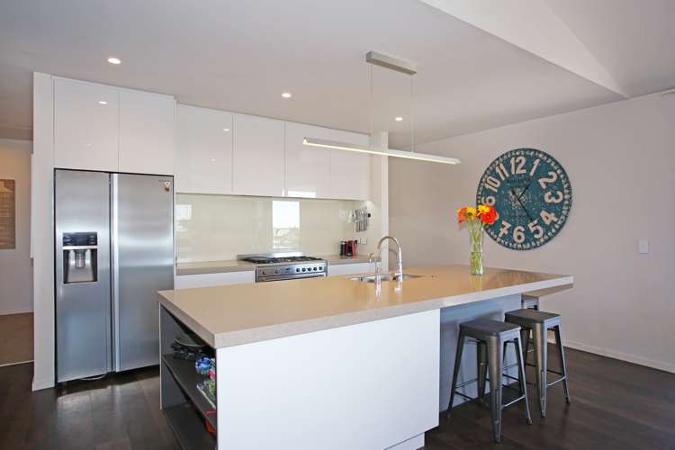 11 Bernora Crescent Bombay_5