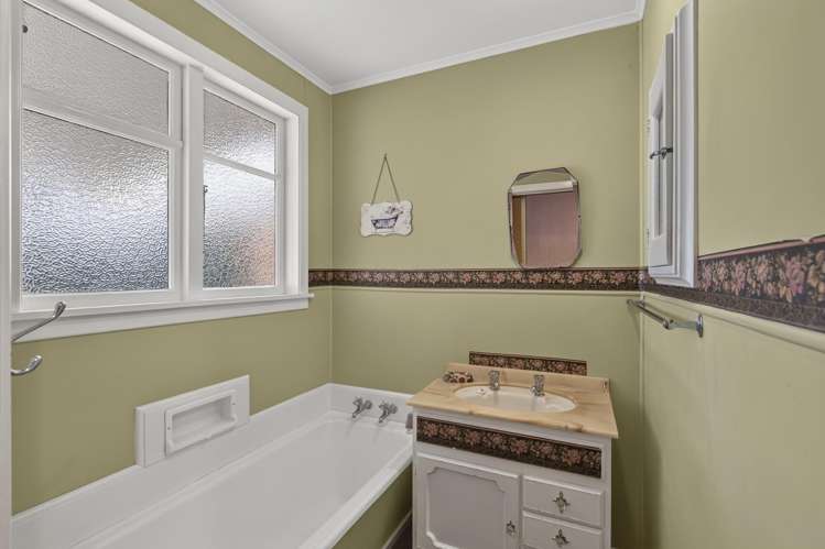 47 Strange Street Waitara_15