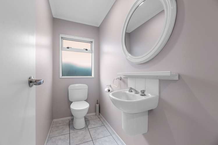 11 Hinton Place Pyes Pa_29