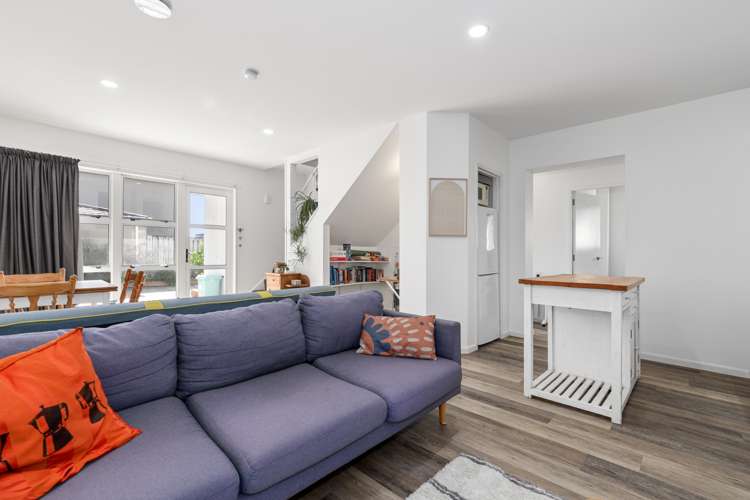 22 Seaview Road Otumoetai_17