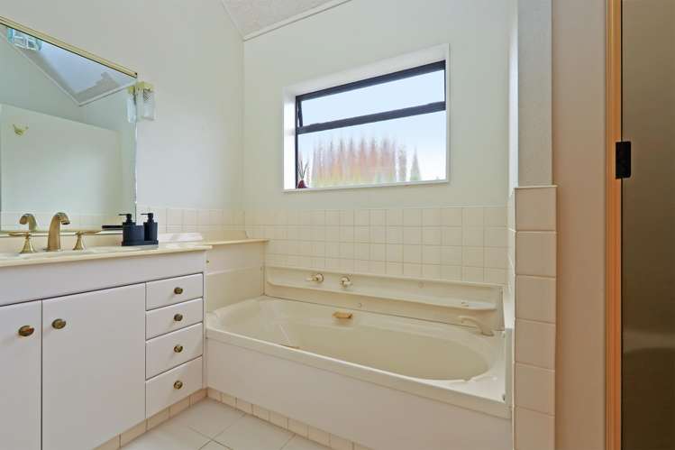 37 Anderson Road Taradale_15