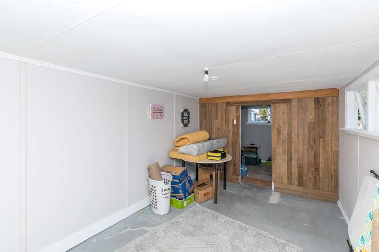 1243 Pouewe Street Kawhia_31